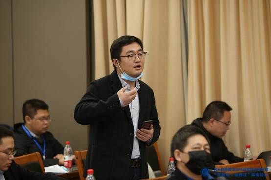 16.太阳成集团tyc151cc法社会公司公杰博士与李喜燕教授讨论